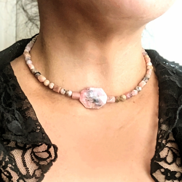 Natural Peruvian Pink Opal Beaded Necklace with Pink Opal Centerpiece - Picture 10 of 11